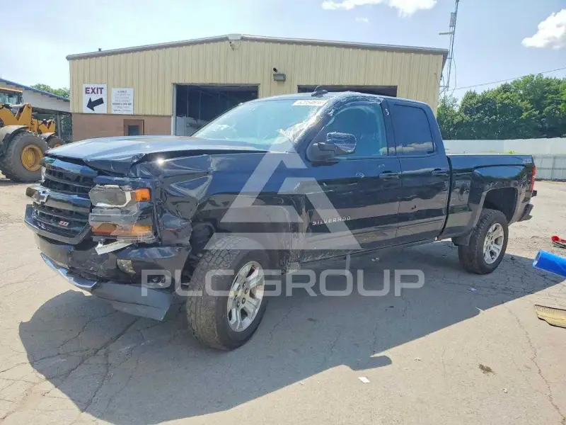 2017 Chevrolet Silverado фото
