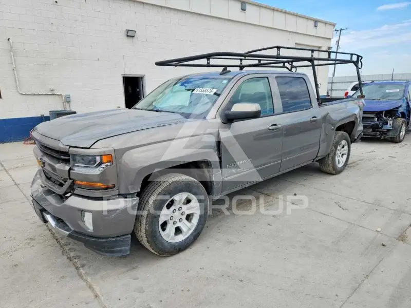2017 Chevrolet Silverado photo