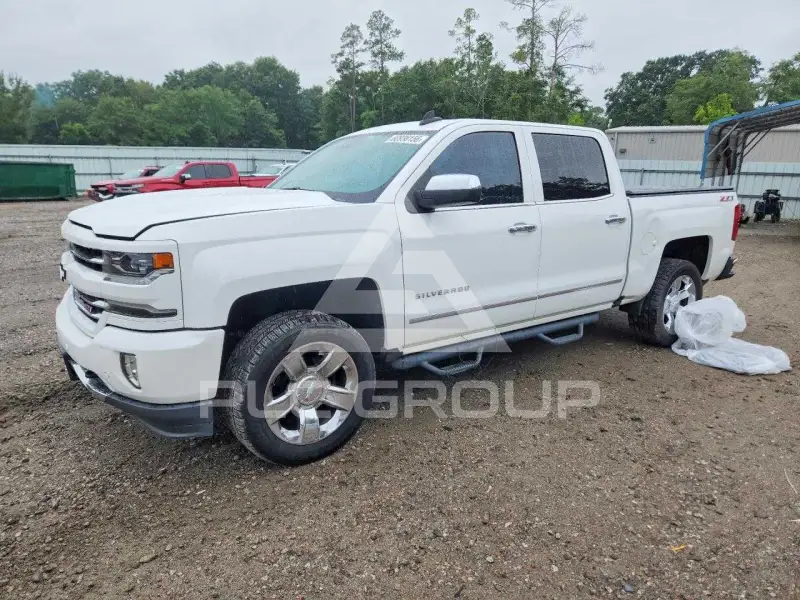 2017 Chevrolet Silverado photo