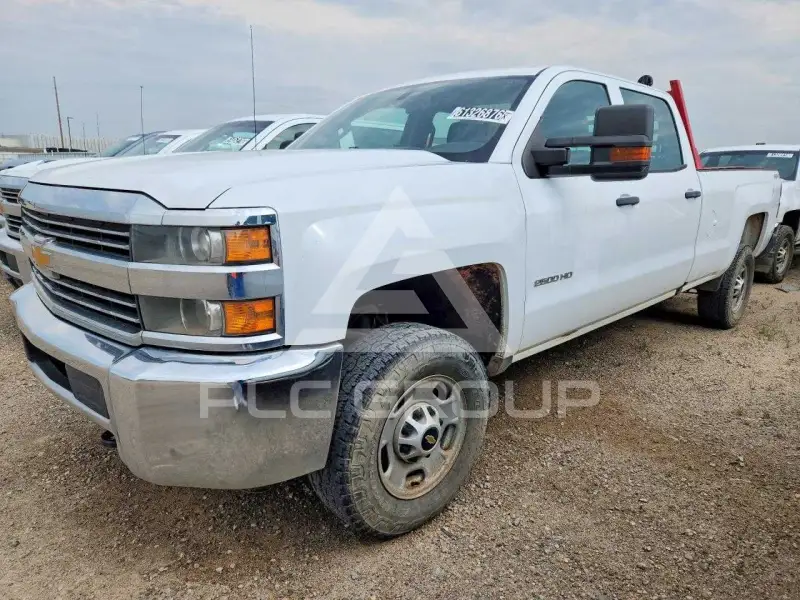 2017 Chevrolet Silverado фото