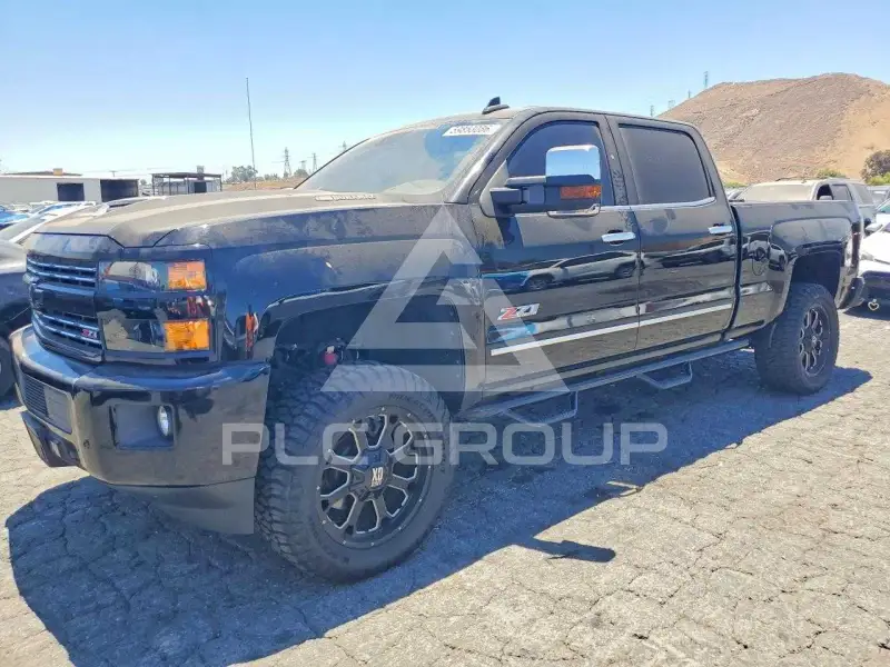 2017 Chevrolet Silverado фото
