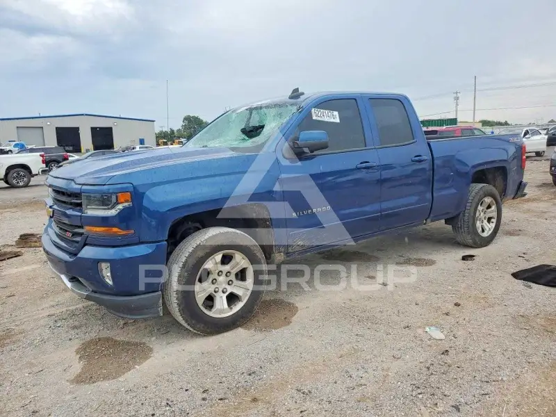 2017 Chevrolet Silverado photo
