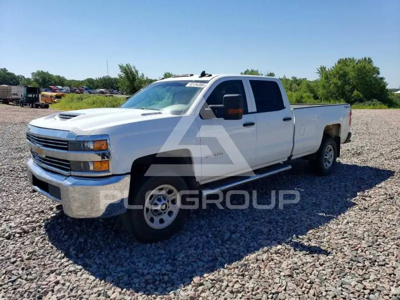 2017 Chevrolet Silverado фото