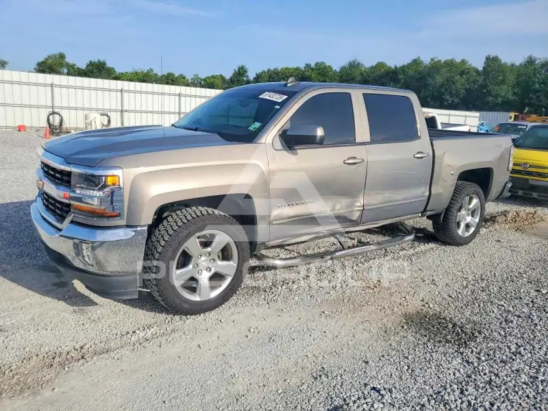 2017 Chevrolet Silverado фото