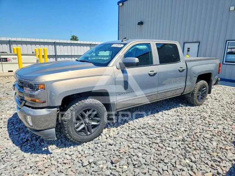 2017 Chevrolet Silverado фото
