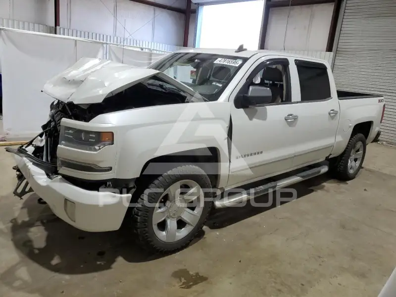 2017 Chevrolet Silverado фото