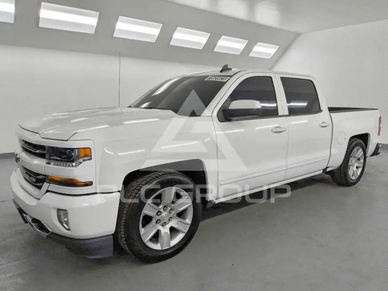 2017 Chevrolet Silverado photo