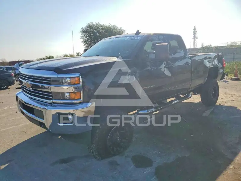 2017 Chevrolet Silverado фото