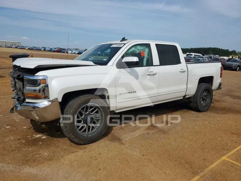 2017 Chevrolet Silverado photo