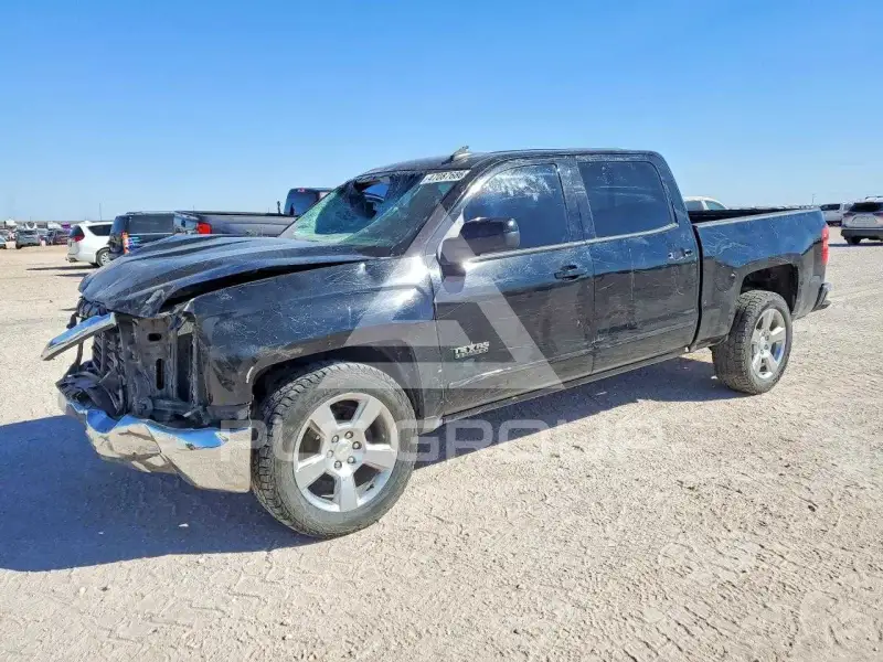 2017 Chevrolet Silverado photo