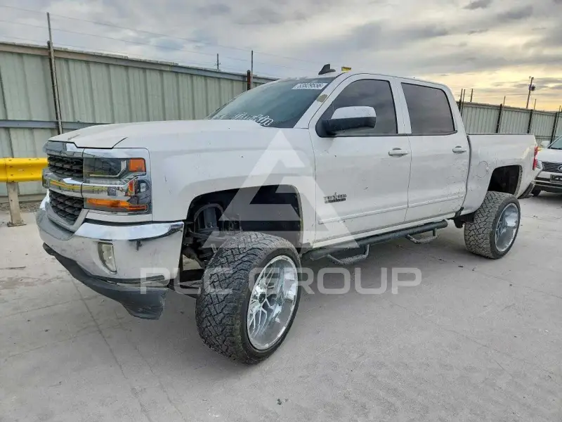 2017 Chevrolet Silverado фото