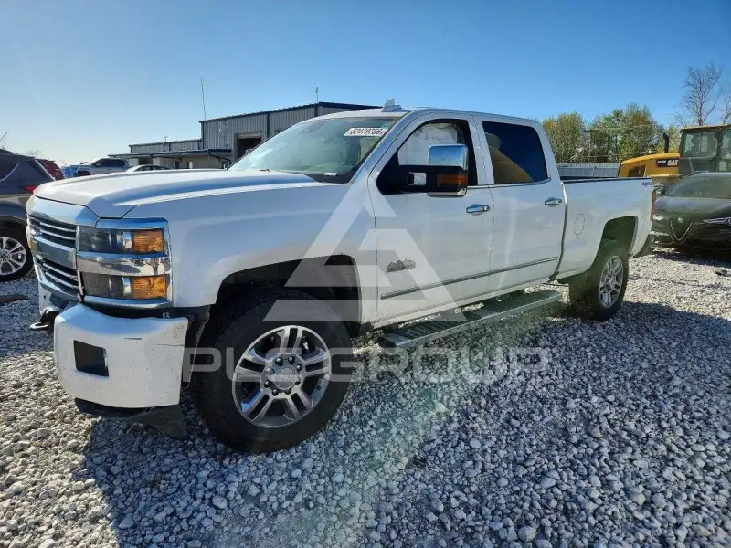 2017 Chevrolet Silverado фото