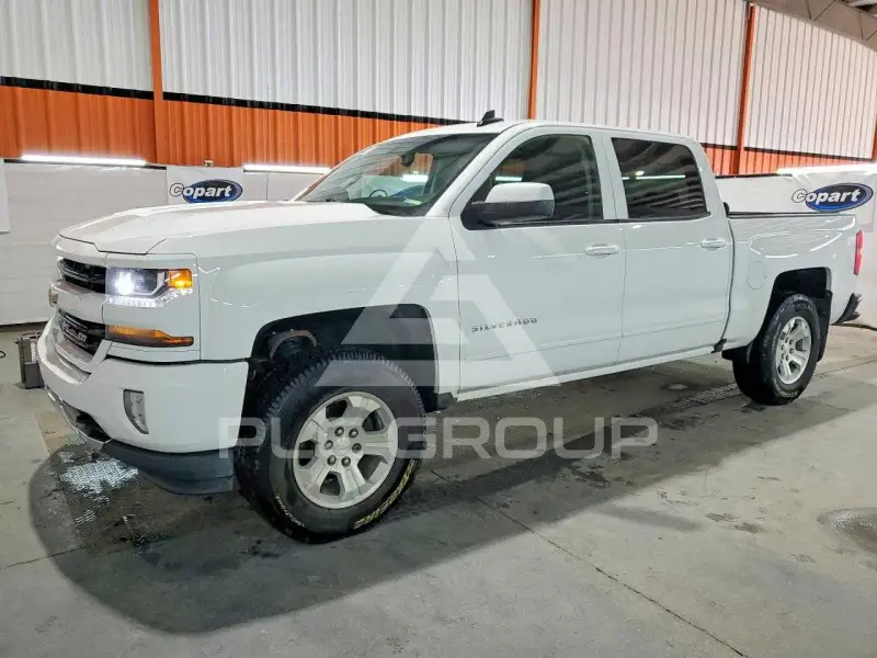 2017 Chevrolet Silverado photo