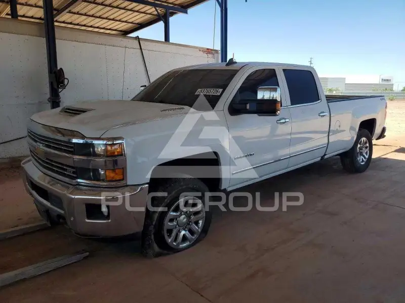 2017 Chevrolet Silverado фото