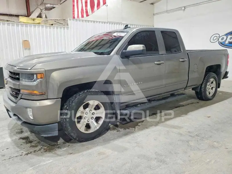 2017 Chevrolet Silverado фото