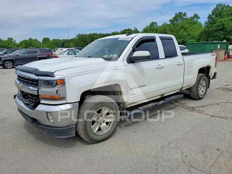 2017 Chevrolet Silverado фото