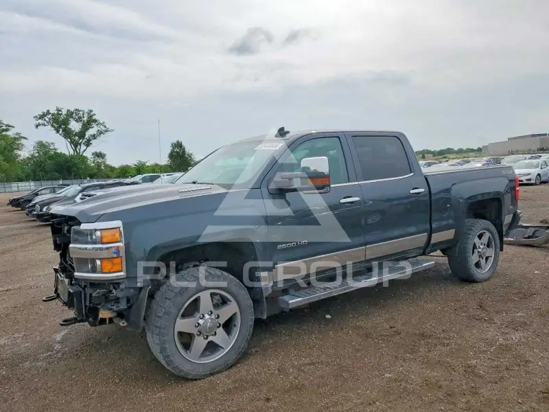 2017 Chevrolet Silverado фото