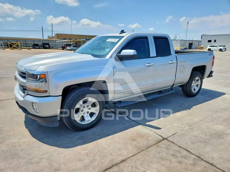 2017 Chevrolet Silverado фото