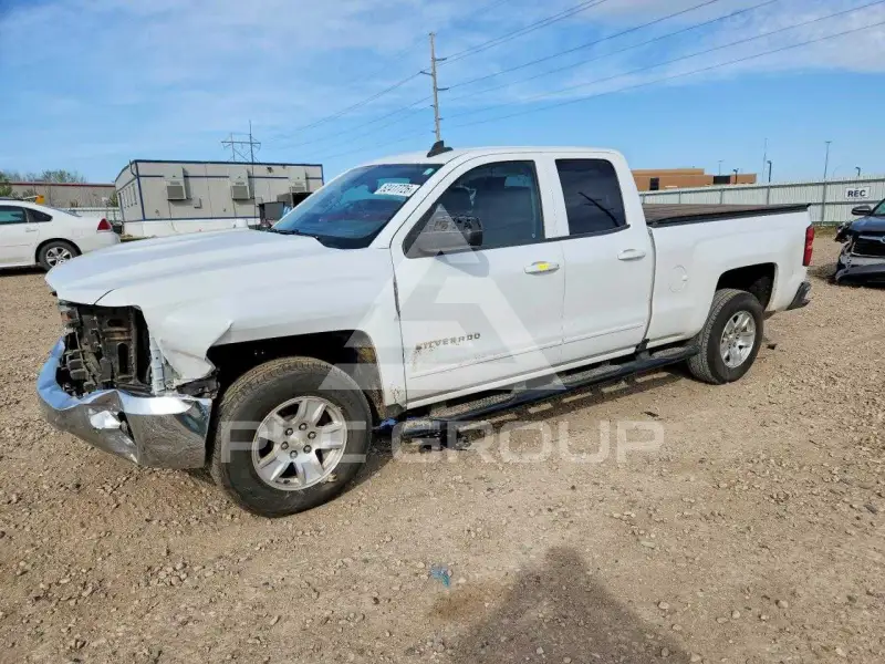 2017 Chevrolet Silverado photo