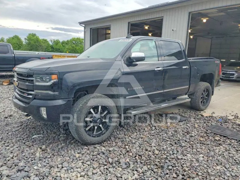 2017 Chevrolet Silverado фото
