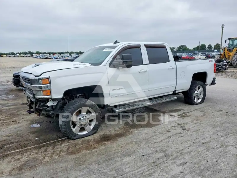 2017 Chevrolet Silverado фото