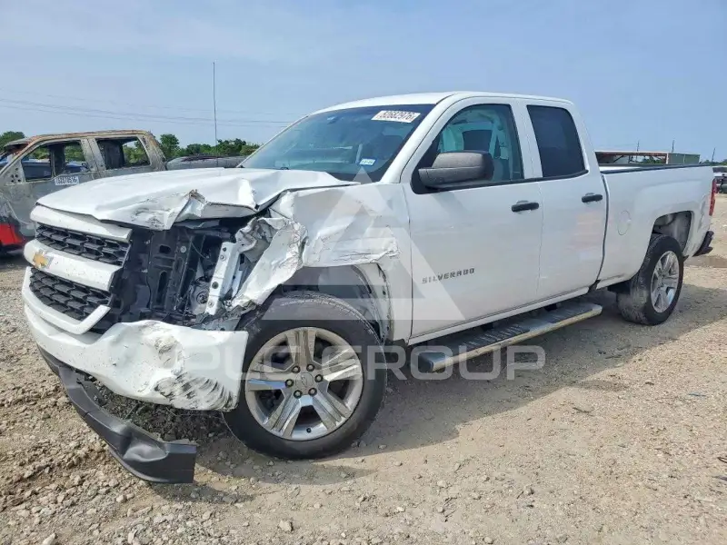 2017 Chevrolet Silverado фото