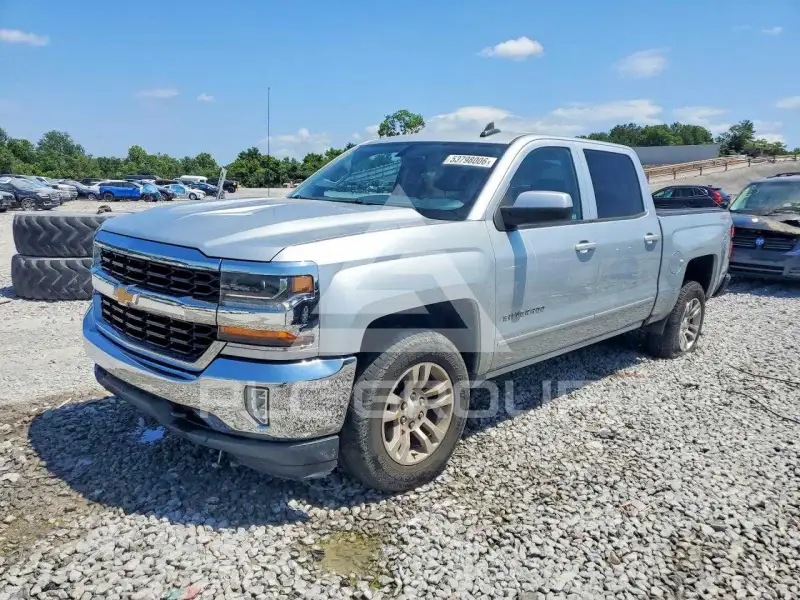 2017 Chevrolet Silverado photo