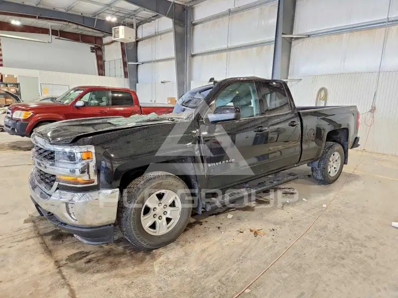 2017 Chevrolet Silverado фото