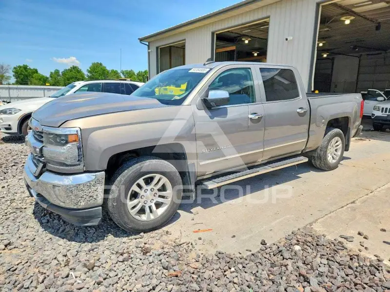2017 Chevrolet Silverado фото