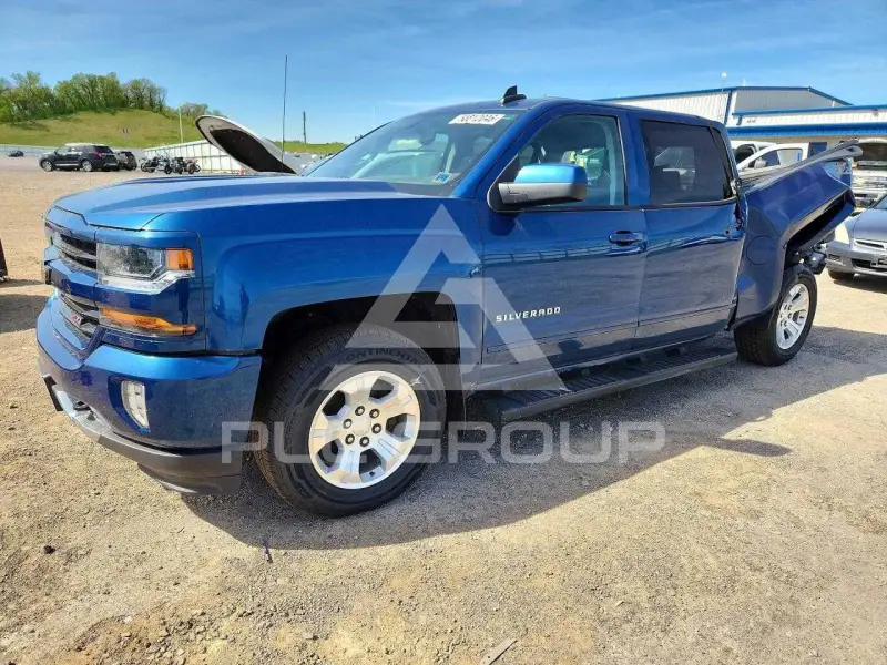 2017 Chevrolet Silverado photo