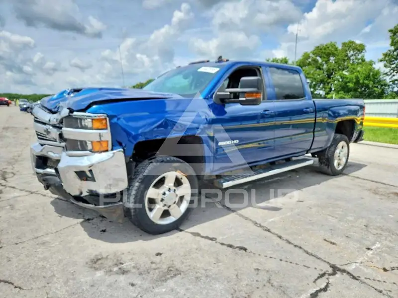 2017 Chevrolet Silverado photo