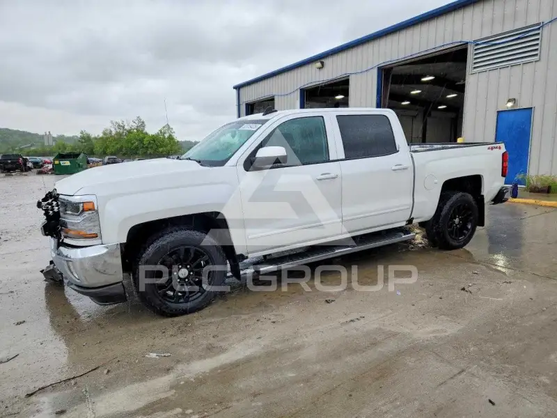 2017 Chevrolet Silverado фото