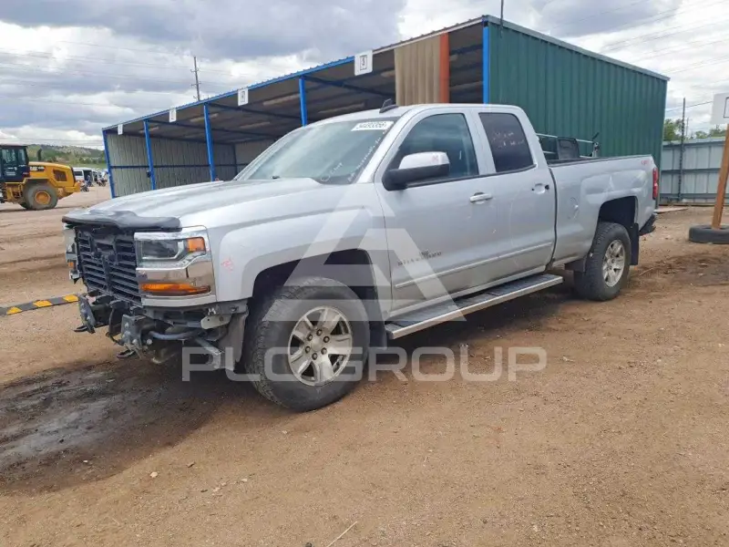 2017 Chevrolet Silverado фото