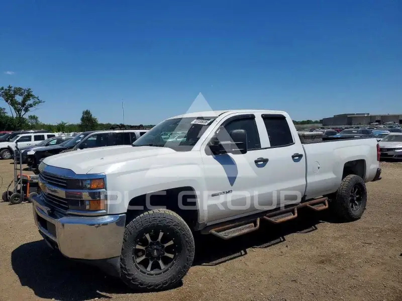 2017 Chevrolet Silverado фото