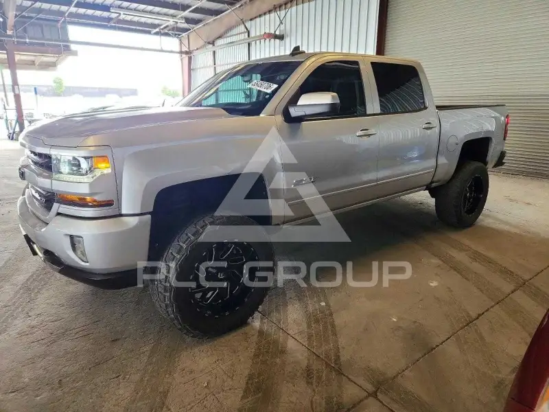 2017 Chevrolet Silverado photo