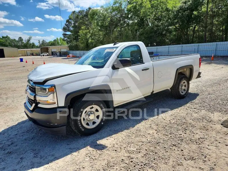 2017 Chevrolet Silverado photo