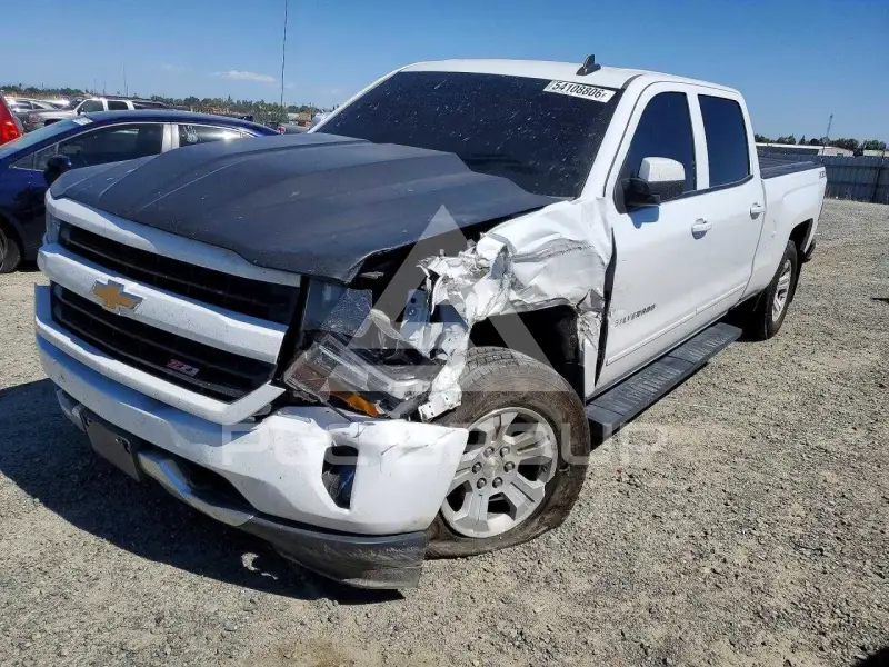 2017 Chevrolet Silverado photo