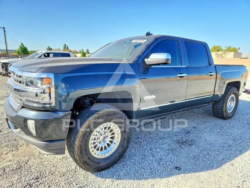 2017 Chevrolet Silverado photo