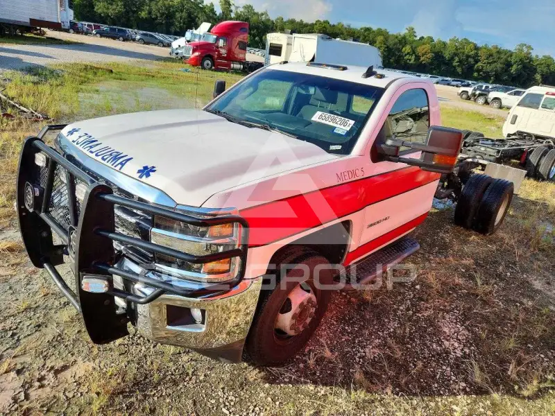 2017 Chevrolet Silverado фото