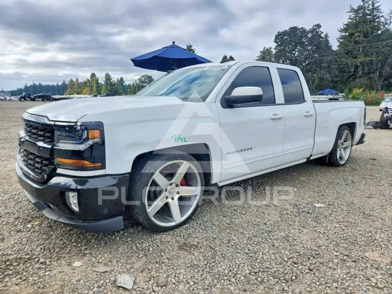 2017 Chevrolet Silverado фото