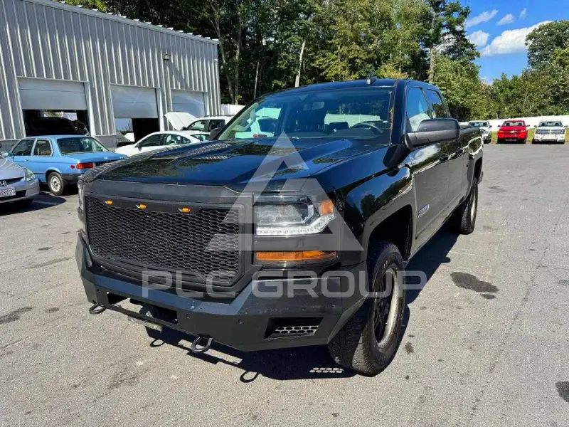2017 Chevrolet Silverado фото