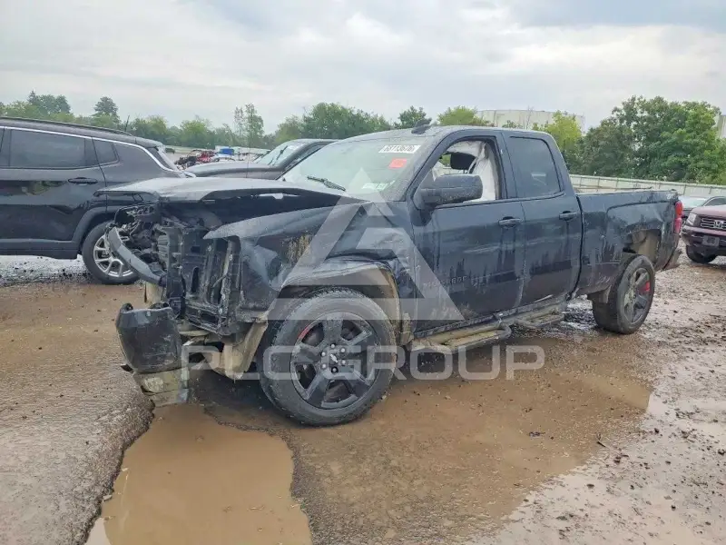2017 Chevrolet Silverado photo