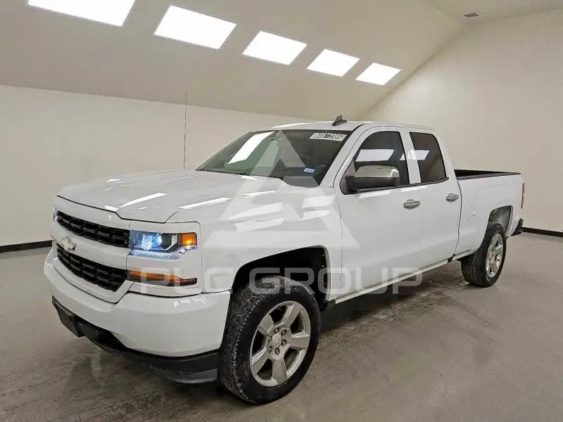 2017 Chevrolet Silverado фото