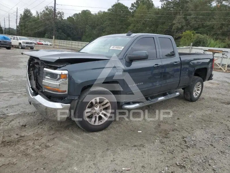 2017 Chevrolet Silverado photo