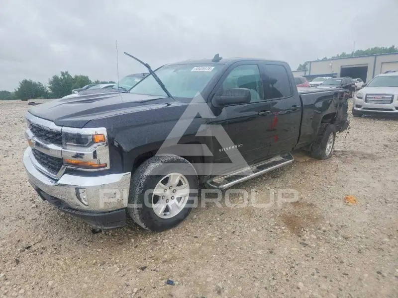 2017 Chevrolet Silverado фото