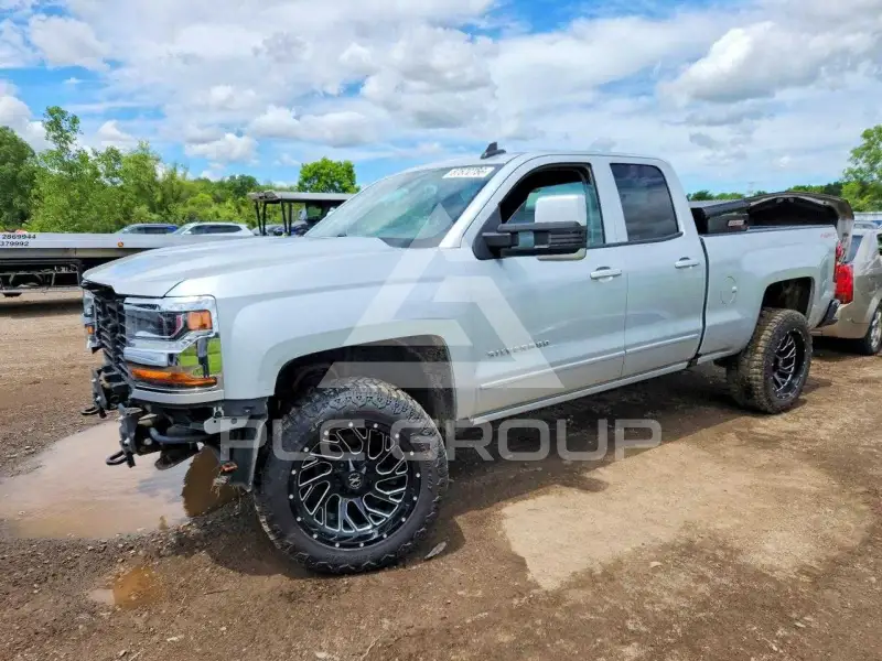 2017 Chevrolet Silverado фото