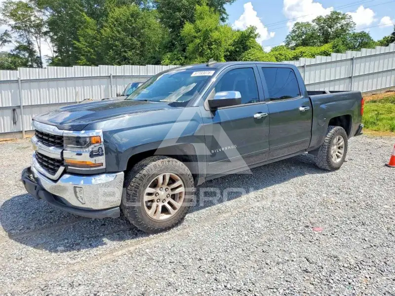 2017 Chevrolet Silverado photo