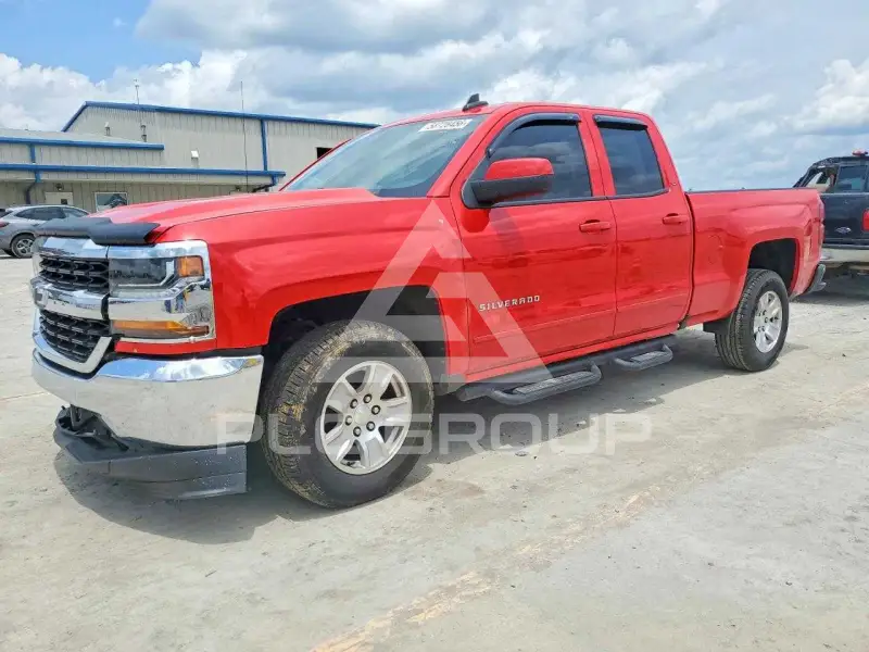 2017 Chevrolet Silverado photo
