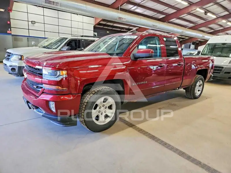 2017 Chevrolet Silverado фото