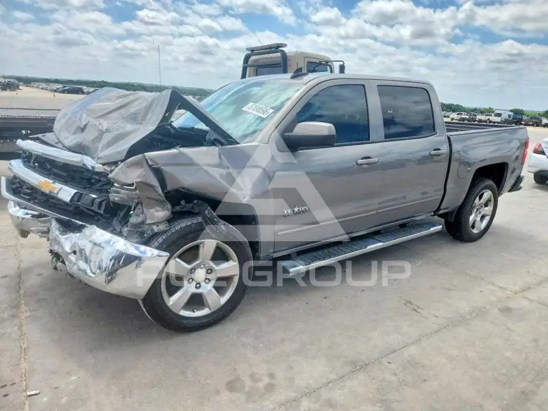 2017 Chevrolet Silverado photo
